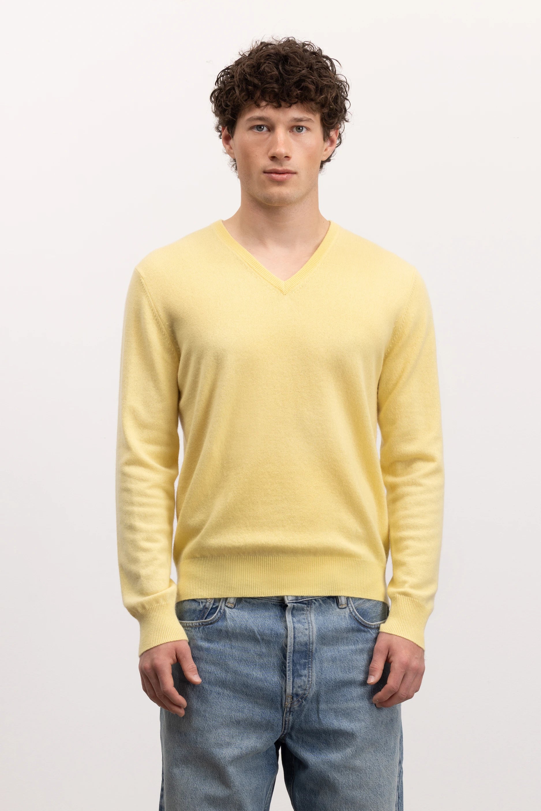 Cashmere Pullover in Gelb - Image 8