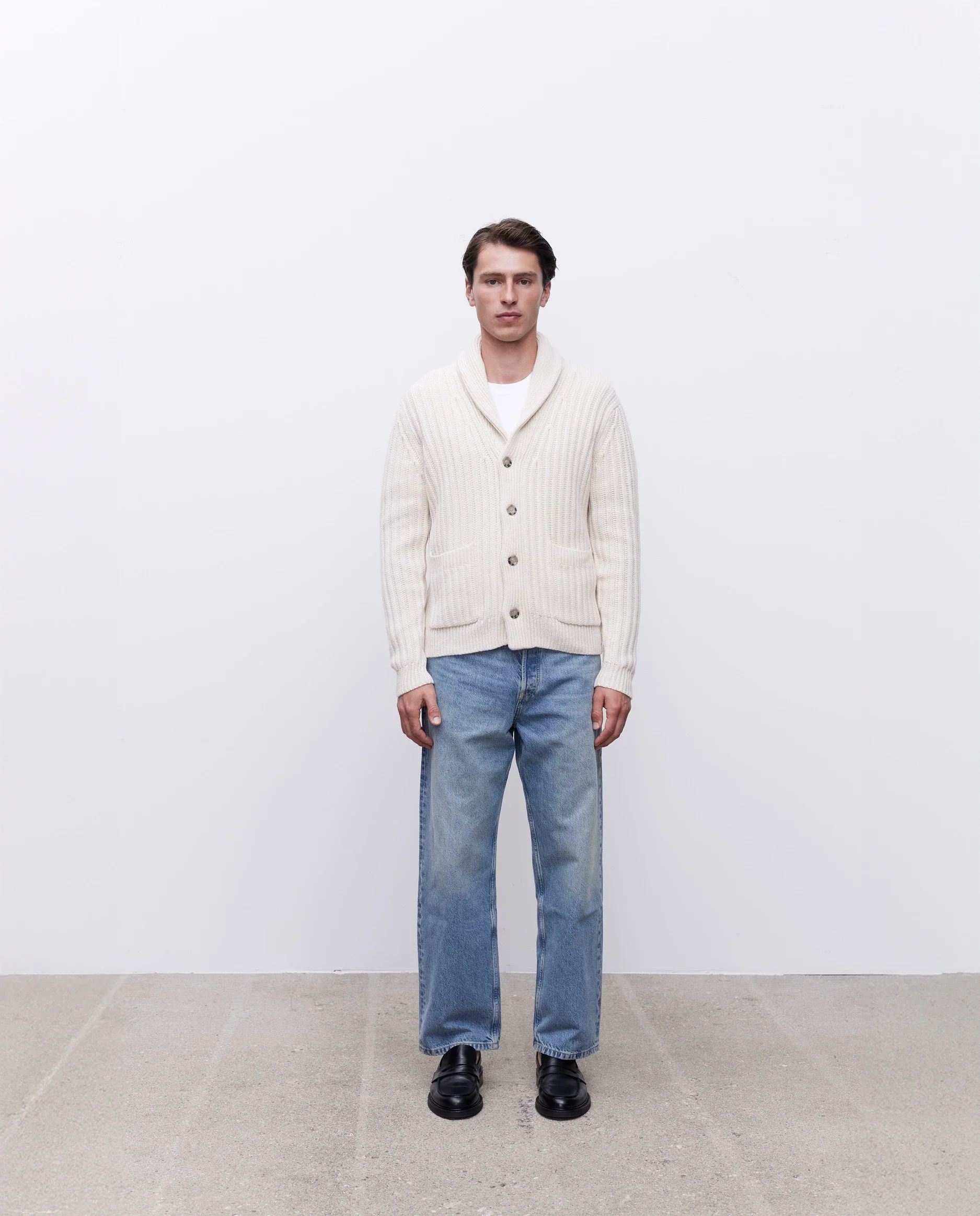Woll-Mischung Strickjacke in Creme - Image 3