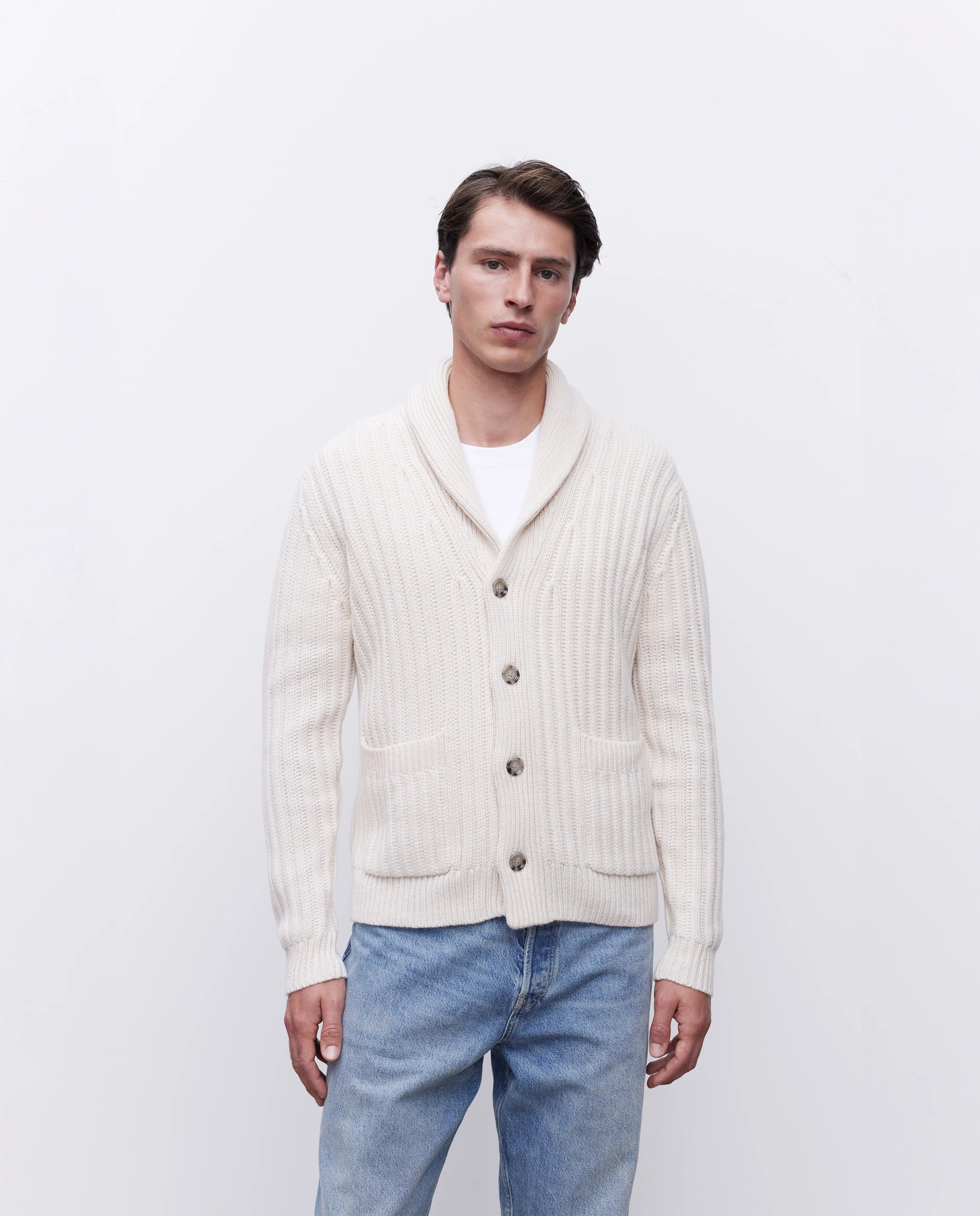 Woll-Mischung Strickjacke in Creme - Image 4