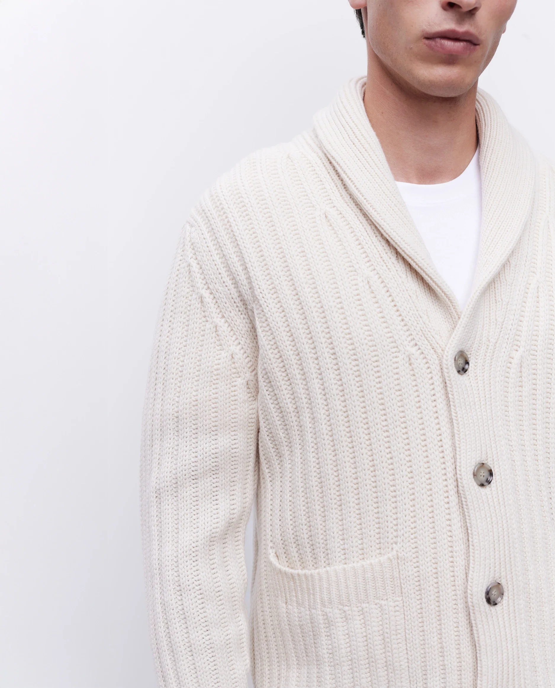 Woll-Mischung Strickjacke in Creme - Image 5