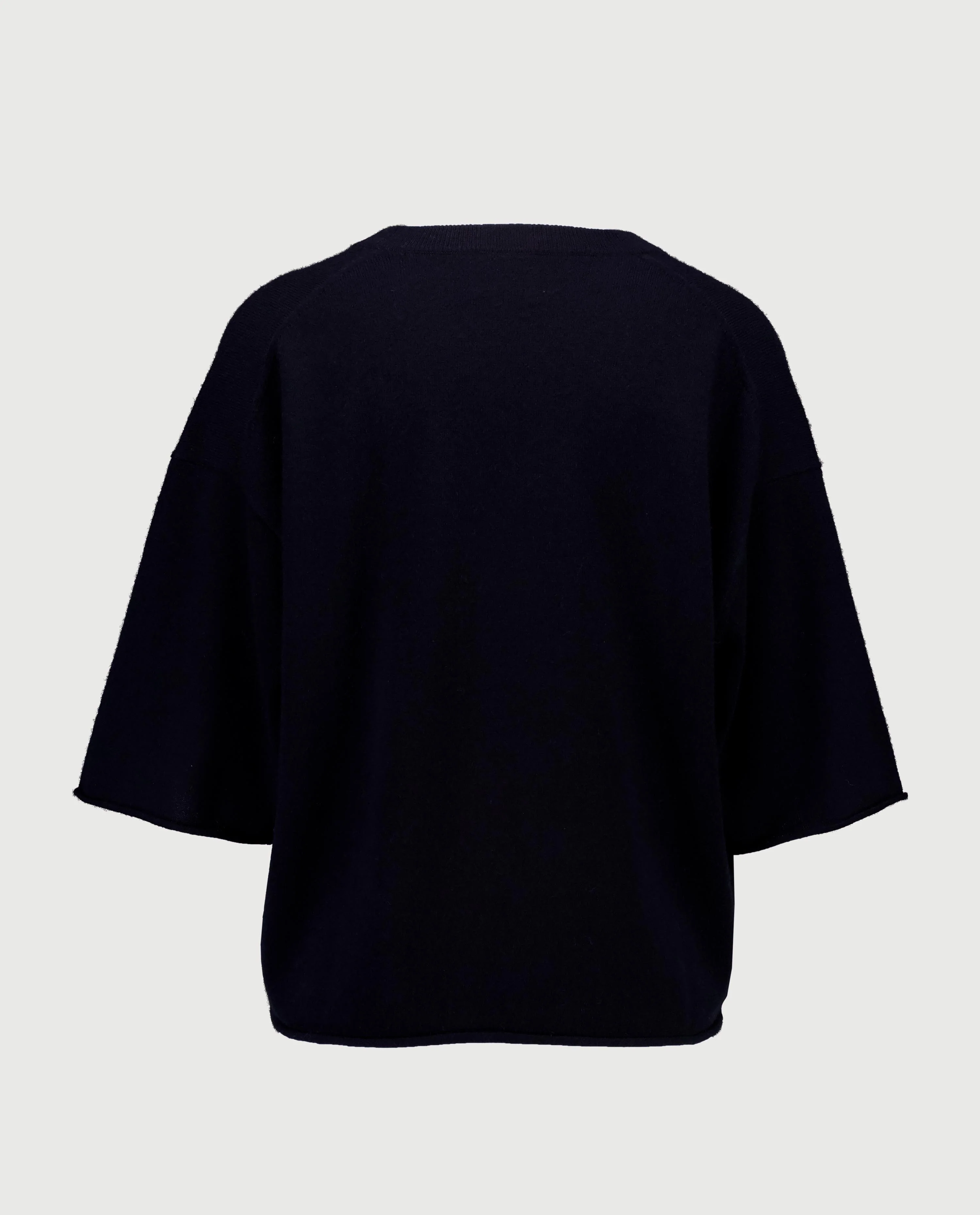 Cashmere Pullover in Navy - Image 2