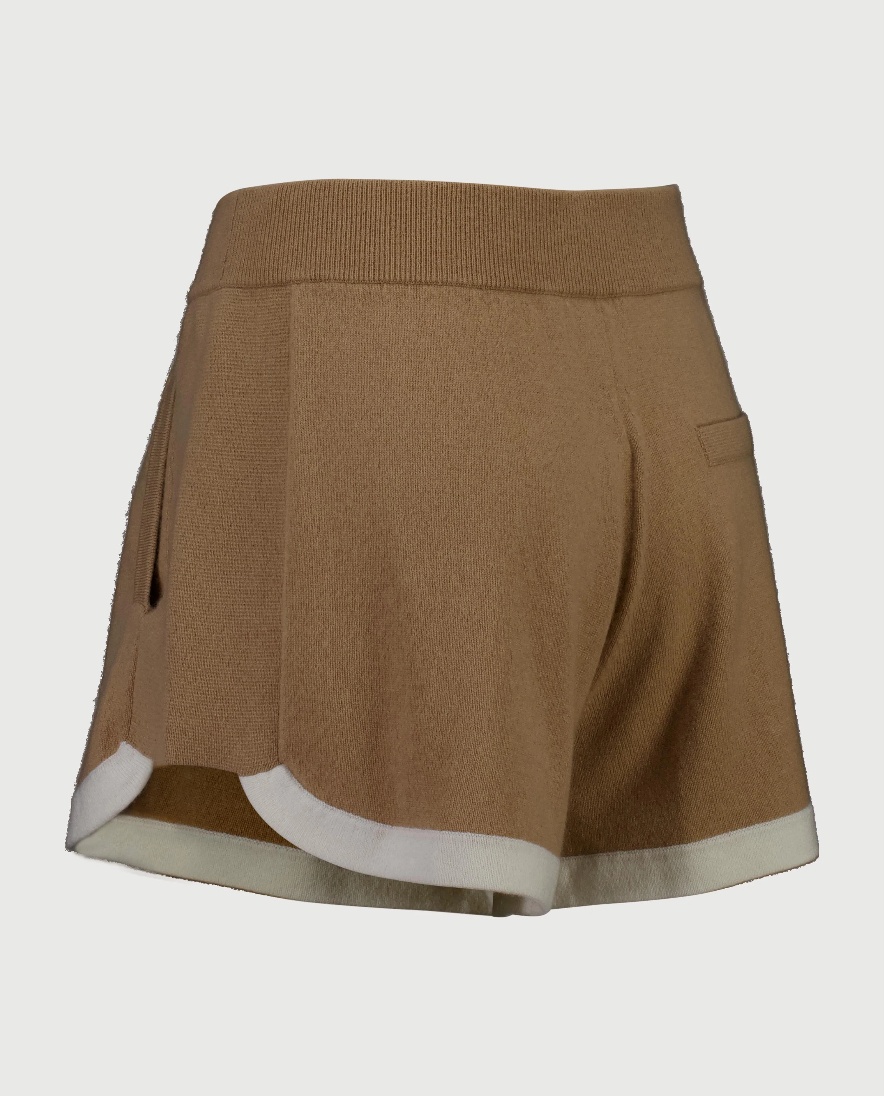Cashmere kurze Hose in Beige - Image 3